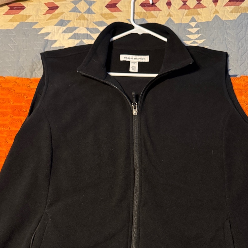 Amazon Essentials Black Vest